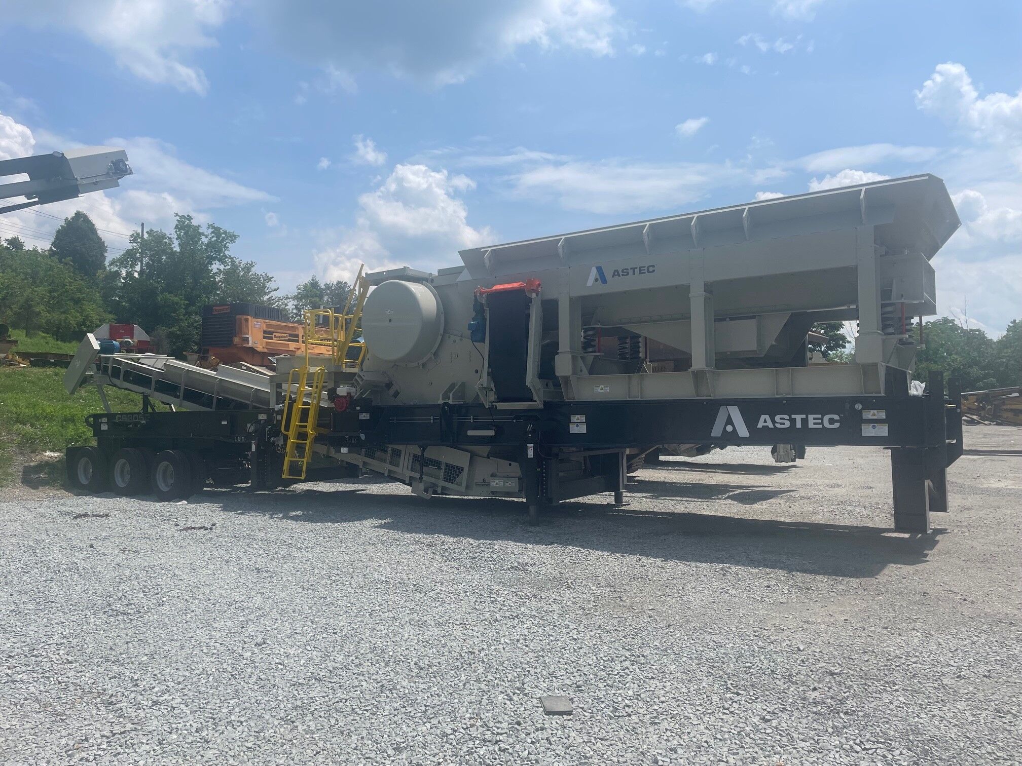 2025 Astec CS3055 Chassis Portable Jaw Crusher | MMC
