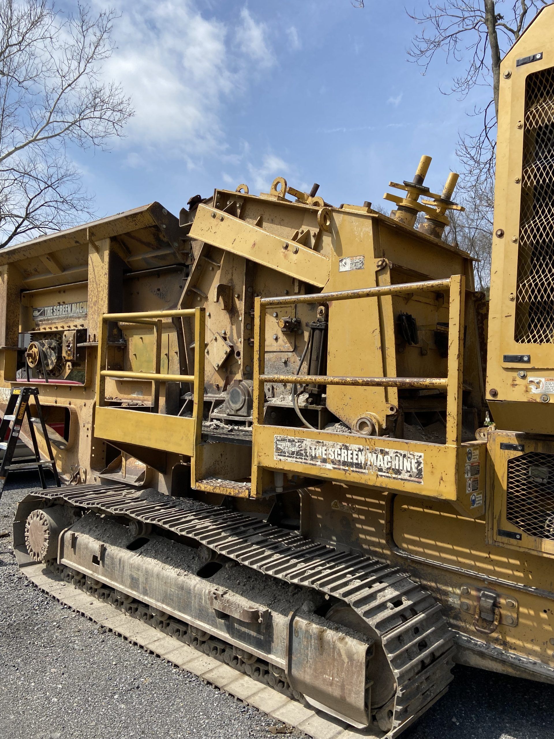 3 Tracked Screen Machine Units: 4043T Impactor 107T Scalping